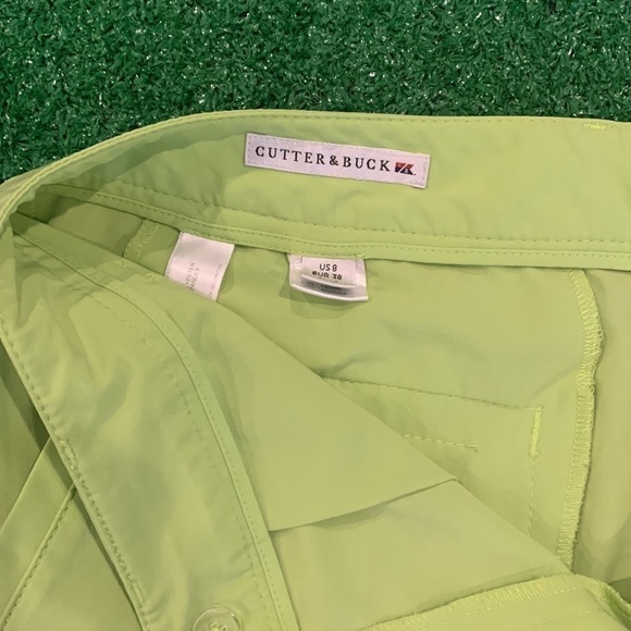 Women Cutter and Buck golf/athletic shorts. Size 8. - Picture 3 of 3